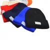 5 LED lumières Bonnets chapeau hiver mains chaude chassage de cheveu de camping Casquettes de course 19 couleurs