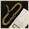 22 Man Gold Bracelet Collier Ensemble Femmes Luxurys Designers Bijoux Hiphop Chaîne Simple Bracelet Collier G Lettre Mens Marque Brac8166928