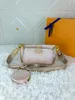 Senaste Gradient Crossbody Bag Pochette Accessoires Fresh Coin Purse Kvinnor Avbildad Plånbok Empreinte Mjukkornsläder Koppling Poker Letter Flower 3 st vid poolen