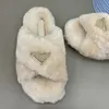 Slippers Designer women wool sandals selling Slippers Woman Slipper Shoes Autumn Winter slides Sandal with size 35-40