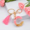 Creative Pink English Letter Plastic Keychain Kvinnor Nyckelkedjor Ring bilväska Tassels Pendent Charm Present Tillbehör