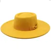 DHL Vintage Wool Felt Jazz Fedora Mössor Män Kvinnor Klänning Wide Brim Panama Trilby Gentleman Formell Cap Black Yellow Red Pink Hat