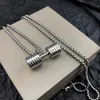 Kreativ fitness hantel charm halsband barbell hängsmycke halsband rostfritt stål kedja bodybuilding gym kvinnor män kedjor fitness tränare smycken