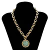 2021 Collier de pendentif en pierre verte vintage Déclaration de couleur Gold Collier en métal à longue chaîne pour femmes bijoux239p