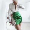 Puwd elegant kvinna grön satin mini kjol sommar mode damer slim short s kvinnliga streetwear solid 210621