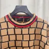 Femmes Designer Chandails d'hiver Cardigan Mode Pull en tricot Pull Lady Pull Sweatshirts Vêtements pour femmes Sweats à capuche 2 Styles