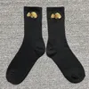 Stile di cotone femminile in bianco e nero ricami personalizzati Personalizzati Orso online Populano Sports Sports Trendy Cotton Sock TGXJ3496088