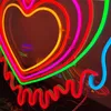 Melting Color Heart Sign Holiday Lighting Mome Cool Fashion Decoration Bar Public Lieux publics Handmade néon Light 12 V Super Bright2643