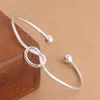 Klassisk kärlek Knot Armband Bangles för kvinnor Elegant Silver Färg Justerbar Hjärta Bangle Everyday Jewelry Pulseras Mujer Q0719