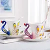 創造的な3 dの手作りの磁器エナメル孔雀のコーヒーカップセットソーサーとスプーンの陶磁器のティーウォーターカップの皿ギフト210309