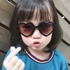 2021ファッションハート型子供のためのサングラス黒赤い小さなフレームサングラスヴィンテージ男の子女の子子供子供のアイテム