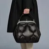 Вечерние сумки 2022 Зимнее пространство хлопковое валовая сумочка женщина повседневные сумки с мягкой сумкой вниз с пером леди плечо кресто