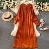 Foumlina New Spring Fashion Full Sleeve Rund Neck Lång Klänning Kvinnor Lace Up Hollow Out Back A-Line Pleated Chiffon Maxi Dress Y0603