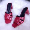 2021 슈퍼 소 가죽 패션 샌들 디자이너 여름 플랫폼 하이힐 아름다운 품질의 여성의 우아한 웨딩 신발