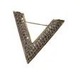 Vintage Golden Full Wide Micro Pave Symbol Victory Letter V Brosches Pins Intial Smycken