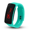 Moda Uomo Donna Casual Bracciale sportivo Orologi LED Orologio digitale elettronico in silicone color caramella per donna Bambini montre wk161