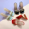 Тапочки 2021 летние элегантные женские моды металлические цепные украшения высокие каблуки мулы слайды насосы квадратные пальцы женские туфли