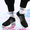 Neue Mesh Männer Turnschuhe Casual Lace-up Sneakers Atmungsaktive No-slip für Männer Tennis Fliegen Weben Licht Sport schuhe Socke Schuhe