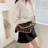 Bolsa diária saco de nicho saco feminino Mini quadrado 2023 banda larga Trendy ins casual ombro crossbody envelope pacote