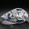 925 ANILLOS SREBRNY RETRO Trybunał Pełny sześcien cyrkonia Pierścień dla kobiet Eleganckie niebieskie kryształowe pierścienie bankiet Sapphire Biżuteria 19888668