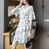 Lässige Kleider Vielleicht U Moon Print Kleid Frauen V-Ausschnitt Chiffon Kurzarm Mini Schwarz Weiß D1264