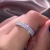 Trouwringen Huitan Delicate Vrouwen Band Ring Glanzend Kristal Kubieke Zirkoon Micro Verharde Trendy Vrouwelijke Engagement Fijne Gift6907444