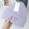 Luksusowa czapka z dzianiny projektant czapka beanie męskie dopasowane czapki Unisex kaszmirowe litery Casual czapki z czaszkami moda na zewnątrz 15 kolorów