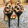 Kolyonlu kadın Peep Toe 12 cm Yüksek Topuklu Leopar Baskı Pompaları Sandalet Kadın Elbise Parti Ofis Terlik Ayakkabı Büyük Boy US5 ~ US15 210820