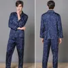 Super Soft Silk Pijama Man Primavera Moda Moda Impressão V Pescoço Sono Tops Long Calças Fino Respirável Confortável Conjunto de Pijama 210901