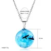 Résine transparente Rould Ball Pendentif Lumineux Femmes Bleu Ciel Blanc Nuage Chaîne Collier Bijoux Cadeaux pour Fille Mode Chic Colliers