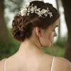 Delikatny kwiatowy grzebień ślubny jasny złoty kolor bridal kryształ headpiece włosy biżuteria dla kobiet Party Prom