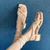 Sandaler Kvinnor Ankel Lace-up 2021 Sommar Romersk stil Cross Strap Högklackat Mode Smalband Skor Square Toe White