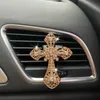 Fashion Car Perfume Clips Crystal Cross Shaped Dyfuzor Perfuser Clip Samochód Odświeżacz Aromaterapia Dyfuzor 3 Kolor