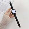 사과 시계를위한 럭셔리 여성 가죽 스트랩 38mm 40mm 42mm 44mm 패션 손목 밴드 팔찌 iWatch 시리즈 SE 6 5 4 3 Watchbands 스마트 액세서리