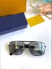 2022 nya män mode klassiska solglasögon attityd solglasögon guldram fyrkantig metall ram vintage stil utomhus design klassisk modell 0259