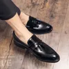 Trend Punte Mix Kleur Tassel Slip op Casual Oxford Schoenen voor Mannen Formele Bruiloft Prom Jurk Homecoming Sapato Social Masculino