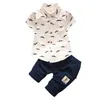 Baby Boy Set di abbigliamento Bebe Fashion T-shirt + Solid Pants Set Summer Kid Outfit Toddler Bambini Tuta in cotone Abbigliamento 210309