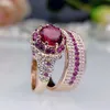 Bröllopsringar Vintage Rose Gold Engagement Ring Set Female Fashion Round Crystal Luxury Bridal Red Zircon Stone For Women6387538