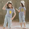 Abbigliamento per ragazze adolescenti Abito a righe per maglietta a cuore + Denim Short Abbigliamento per bambini Costume estivo per bambini 6 8 10 12 14 210527