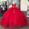 2022 Simple Rouge Quinceanera Robes Spaghetti Applique Bretelles Col En V Dentelle Cristaux Corset Dos Doux 16 Robe De Bal Robes De Bal Puffy