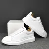 Mode ontwerper bedrijf bruiloft kleine witte schoenen comfort ademend anti-geur mannen sneakers zomer fit licht mannelijke casual lopen loafers