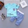 2 stks 95% zomer baby jongen kleding sets kinderen 3 kleur korte mouwen T-shirt + peuter pakken shorts kinderkleding set 210615