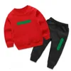 I lager Designer Barnkläder Satser 1-9 år Gamla Baby Boys Girls Sweater kostym Toppar + Byxor Barn Hoodie A001