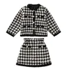 2020 İlkbahar Sonbahar Yeni Varış Kızlar Moda 2 Parça Takım Elbise Üst + Ekose Etek Çocuk Giysileri Kız Set X0923 492 Y2