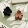 2022 Sweet Cute Small Flower Hair Claws Acrylic Clamps Hair Clip Hairpin Barrettes Fashion Hair Accessories For Women Party