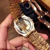 Watches Fashion Sports 324 Automatisk mekanisk r￶relse Rostfritt st￥l Diamant Inlay Case Fj￤rilsknappar Partihandel och detaljhandel