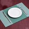 4 adet Placemats Mutfak Yemek Masası Yer Paspaslar Kaymaz Çanak Kase Yerleşim Isı Leke Dayanıklı Masa Dekoratif Mat 210706
