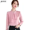 Rosa Hemd Frauen Langarm Temperament Frühling O Hals Brosche Casual Chiffon Blusen Büro Damen Formale Arbeit Tops 210604