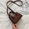 Moda Omuz Messenger Mini Seyahat Çantası Tasarımcısı Kadınlar Crossbody Çanta Tote Çanta Kart Sahibinin Bayan 15 cm Çanta