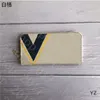 YQ ZIPPY WALLET VERTICAL le moyen le plus élégant de transporter de l'argent, des cartes et des pièces de monnaie Design classique Porte-cartes en cuir pour hommes